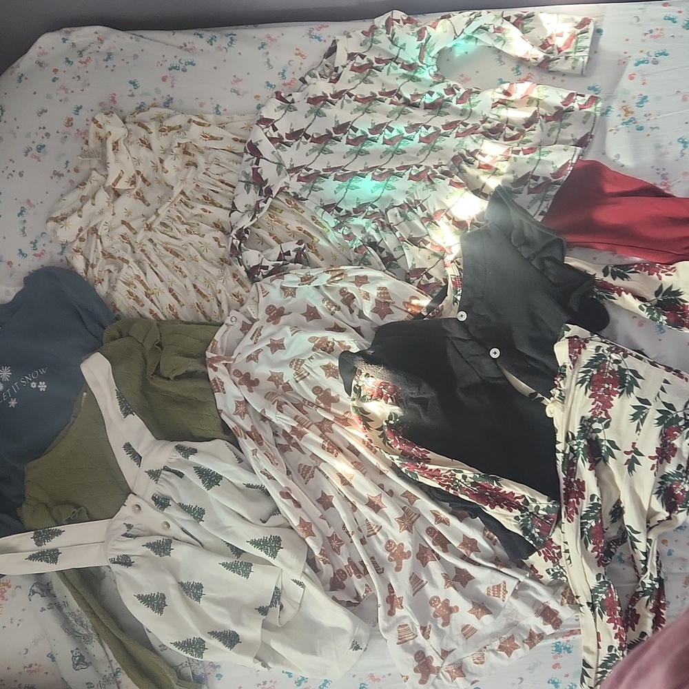 3t huge Kate Quinn christmas bundle!